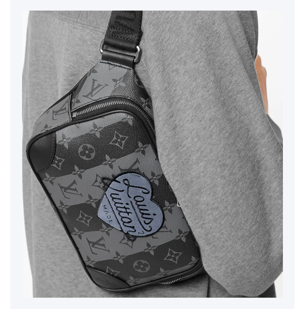 MBG026 New Sling Bag / 13.4x7.7x3.1inch