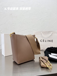 CL099 Sangle Small Bucket Bag / 7 x 10 x 5 IN