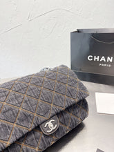 Load image into Gallery viewer, CC682 XXL Flap Bag / 17x10.6inch
