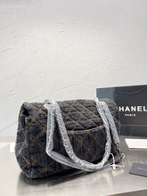 Load image into Gallery viewer, CC682 XXL Flap Bag / 17x10.6inch
