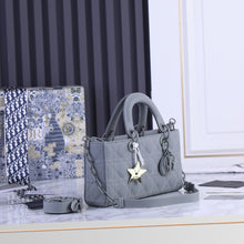 Load image into Gallery viewer, DR226 Lady D-JOY Handbag / 10.2x5.3x2inch
