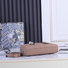 Load image into Gallery viewer, DR227 Lady D-JOY Handbag / 10.2x5.3x2inch
