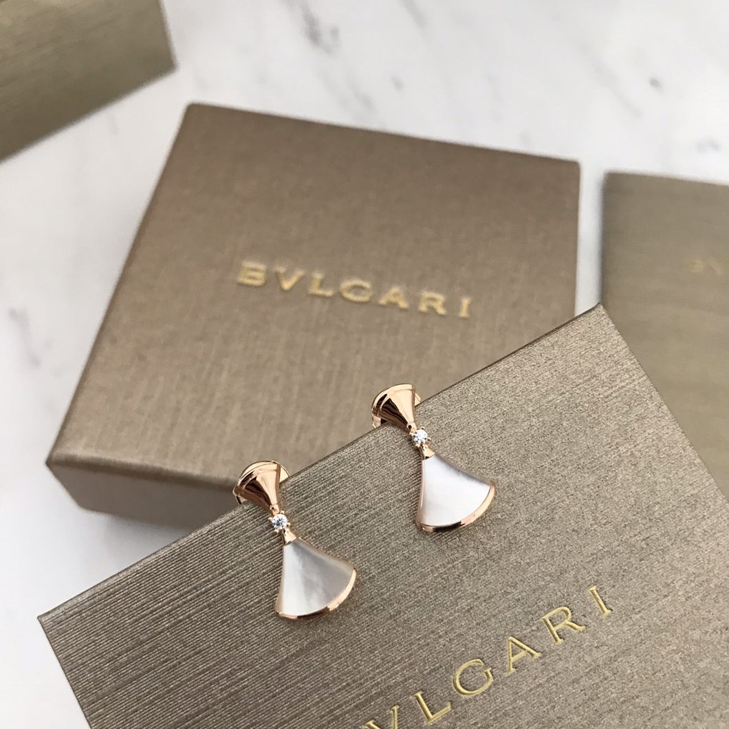 JW587 BG DIVAS'DREAM EARRINGS