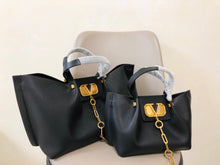 Load image into Gallery viewer, VLTN069 VLOGO Garavani Es Cape / HIGHEST QUALITY VERSION
