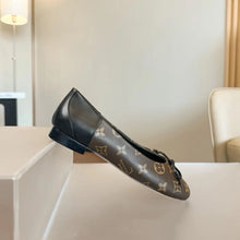 Load image into Gallery viewer, SE1048 LB Popi Flat Ballerina / Size4-10
