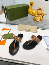 Load image into Gallery viewer, SE1009  Women&#39;s Gucci Blondie thong sandal / Size5-12
