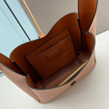 Load image into Gallery viewer, YSK202 le 5 à 7 soft small hobo bag in smooth leather / 10.2x10.2x3.1inch
