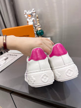 Load image into Gallery viewer, SE932 LB Time Out Sneaker / Size5-11
