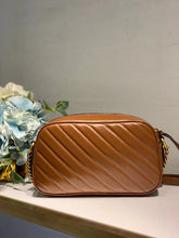 Load image into Gallery viewer, GC410 GG Marmont Shoulder Bag / 9.4x5.1x2.8inch
