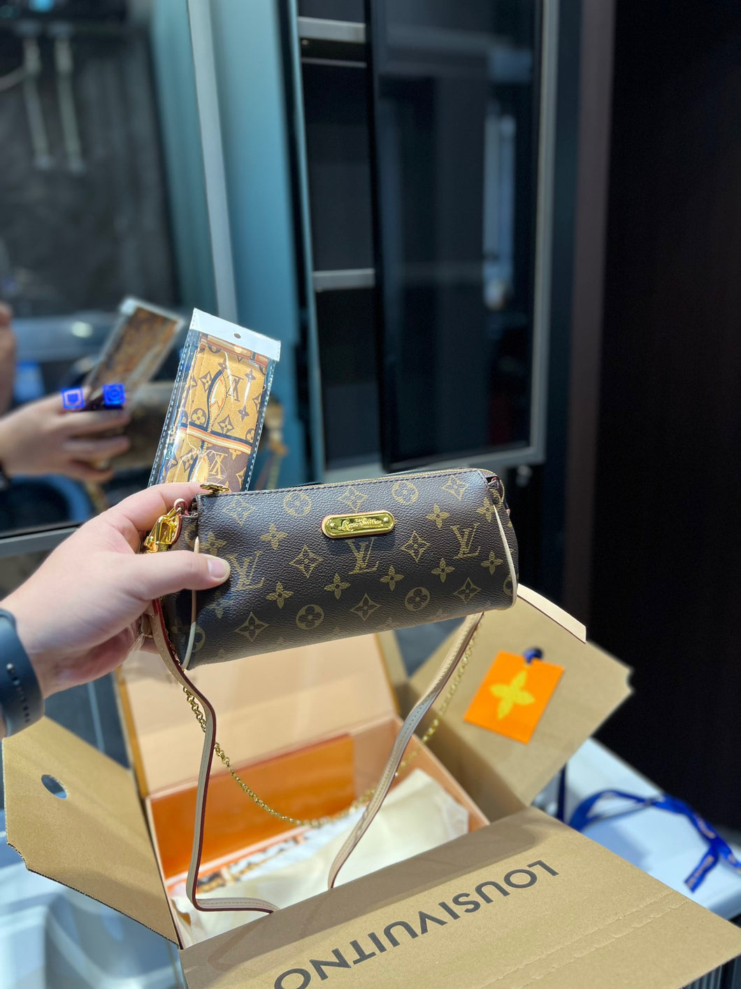 LB766 Small Chain Bag / 9.8x4.3inch