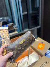 Load image into Gallery viewer, LB766 Small Chain Bag / 9.8x4.3inch
