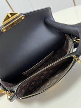 Load image into Gallery viewer, LB675 Swing Handbag / HIGHEST QUALITY VERSION / 9.4 x 5.9 x 2.4 inches
