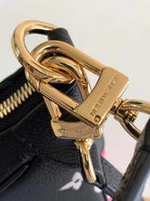 Load image into Gallery viewer, LB649 Bagatelle Hobo Bag / HIGHEST QUALITY VERSION
