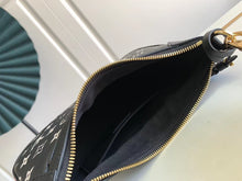 Load image into Gallery viewer, LB649 Bagatelle Hobo Bag / HIGHEST QUALITY VERSION
