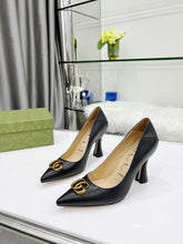 Load image into Gallery viewer, SE829 GG High Heels / Size5-10
