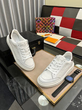 Load image into Gallery viewer, MSE068 LB Luxembourg Sneakers / size7-12
