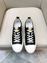 Load image into Gallery viewer, MSE069 GG Sneaker / size7-12
