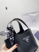 Load image into Gallery viewer, PD217 Leather Tote / 9x7.8x5.1inch
