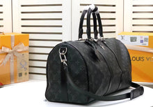 Load image into Gallery viewer, LB705 Keepall Bandoulière 45 / 17.7 x 10.6 x 7.9 inches
