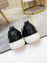 Load image into Gallery viewer, MSE069 GG Sneaker / size7-12
