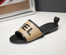 Load image into Gallery viewer, SE1051 CC Slippers / Size5-11
