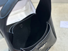 Load image into Gallery viewer, PD219 Leather Tote / 9x7.8x5.1inch
