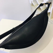 Load image into Gallery viewer, MBG027 Discovery Bumbag / 18.5x7.9x3.5inch
