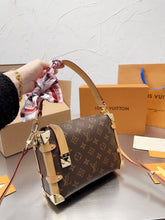 Load image into Gallery viewer, LB789 Side Trunk / 8.3 x 5.5 x 2.4 inches
