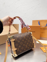 Load image into Gallery viewer, LB789 Side Trunk / 8.3 x 5.5 x 2.4 inches
