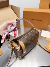 Load image into Gallery viewer, LB789 Side Trunk / 8.3 x 5.5 x 2.4 inches
