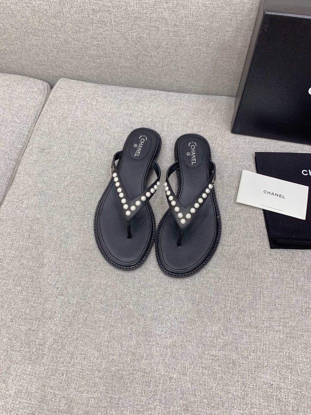 SE905 CC Pearl Sandals / Size5-10