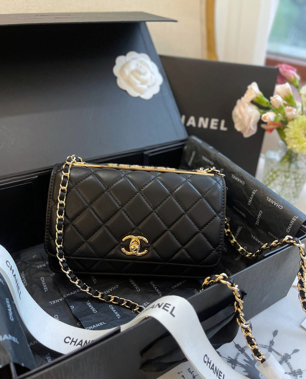 CC620 Wallet on Chain / 4.8 × 7.5 × 1.4 in