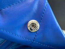 Load image into Gallery viewer, CC593 CC 22 Handbag NEW / HIGHEST QUALITY VERSION / Small/Medium/Large
