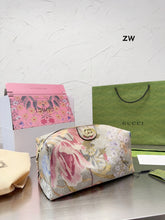 Load image into Gallery viewer, GC519 GG Toiletry Case / 10.2inch

