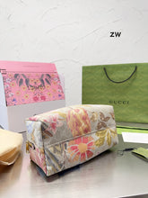 Load image into Gallery viewer, GC519 GG Toiletry Case / 10.2inch
