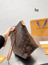 Load image into Gallery viewer, LB790 Vintage Shoulder Bag / 10.6x4.7inch
