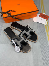 Load image into Gallery viewer, SE836 H Slippers / Size4-11

