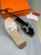 Load image into Gallery viewer, SE836 H Slippers / Size4-11

