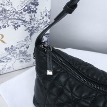 Load image into Gallery viewer, DR243 DrTravel Nomad Pouch / SizeS/M
