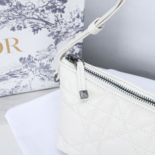 Load image into Gallery viewer, DR242 DrTravel Nomad Pouch / SizeS/M
