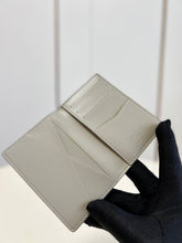 Load image into Gallery viewer, LB644 Pocket Organizer / HIGHEST QUALITY VERSION / 3.1 x 4.3 x 0.4 inches
