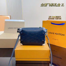 Load image into Gallery viewer, LB768 Side Trunk /  8.3 x 5.5 x 2.4 inches
