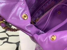 Load image into Gallery viewer, CC576 CC 22 Handbag / HIGHEST QUALITY VERSION / Small/Medium/Large
