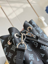 Load image into Gallery viewer, LB709 Bella Tote Bag / HIGHEST QUALITY VERSION / 12.6 x 9.1 x 5.1 inches
