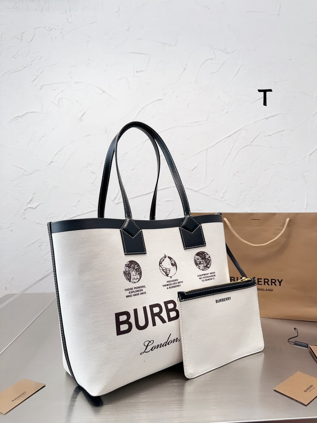 BUR112 Label Print Cotton and Leather Small London Tote Bag / 13.7 x 4.3 x 10.6in