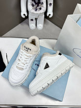 Load image into Gallery viewer, SE934 DR Sneakers / Size5-9
