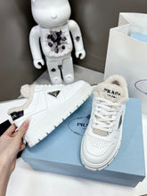 Load image into Gallery viewer, SE934 DR Sneakers / Size5-9
