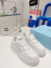 Load image into Gallery viewer, SE933 DR Sneakers / Size5-9
