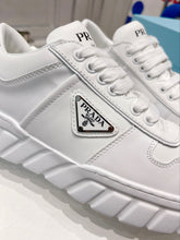 Load image into Gallery viewer, SE933 DR Sneakers / Size5-9
