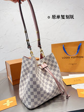 Load image into Gallery viewer, LB771 NéoNoé MM / 10.2 x 10.2 x 6.9 inches
